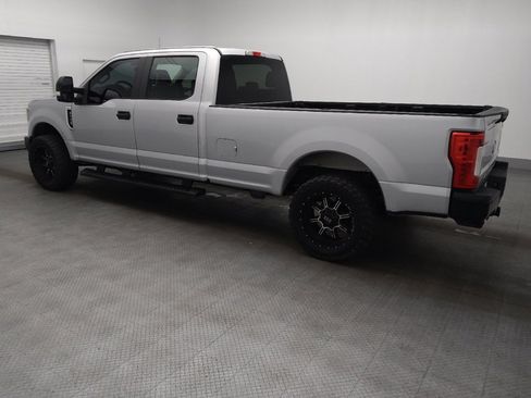 Used 2018 Ford F350 XL image 3