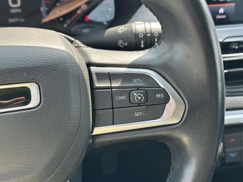 Certified 2022 Jeep Compass Latitude image 23