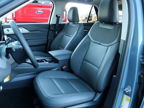 New 2026 Ford Explorer Active AWD/4WD image 17