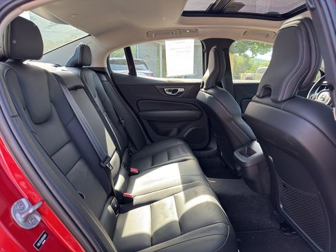 Used 2024 Volvo S60 B5 Plus AWD/4WD image 21