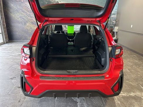 Used 2025 Subaru Crosstrek 2.0i Premium image 32