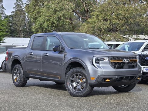 New 2025 Ford Maverick Tremor image 2