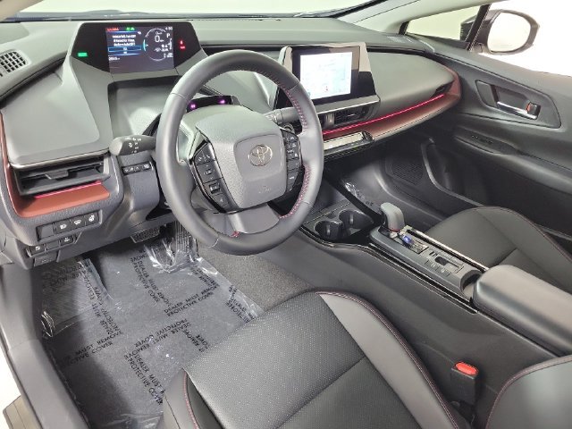 Used 2026 Toyota Prius Plug-In Hybrid FWD image 18