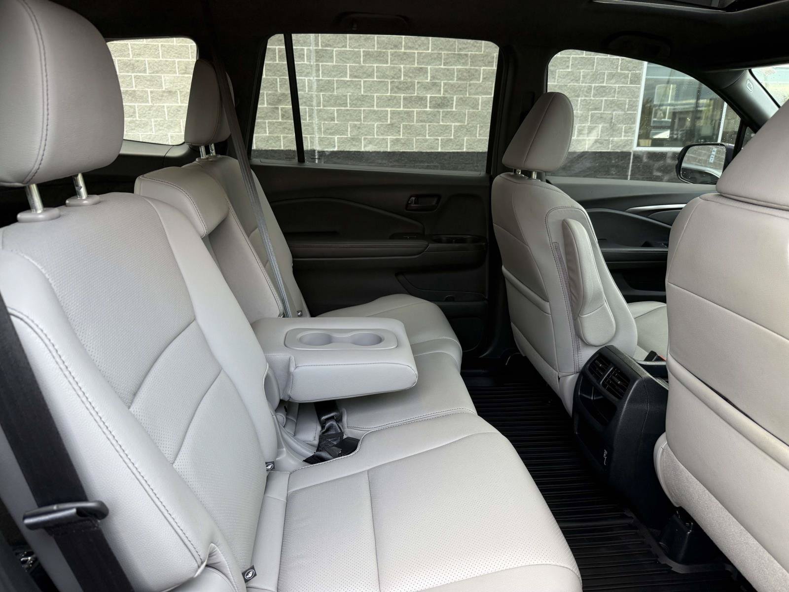 Certified 2023 Honda Passport EX-L image 16