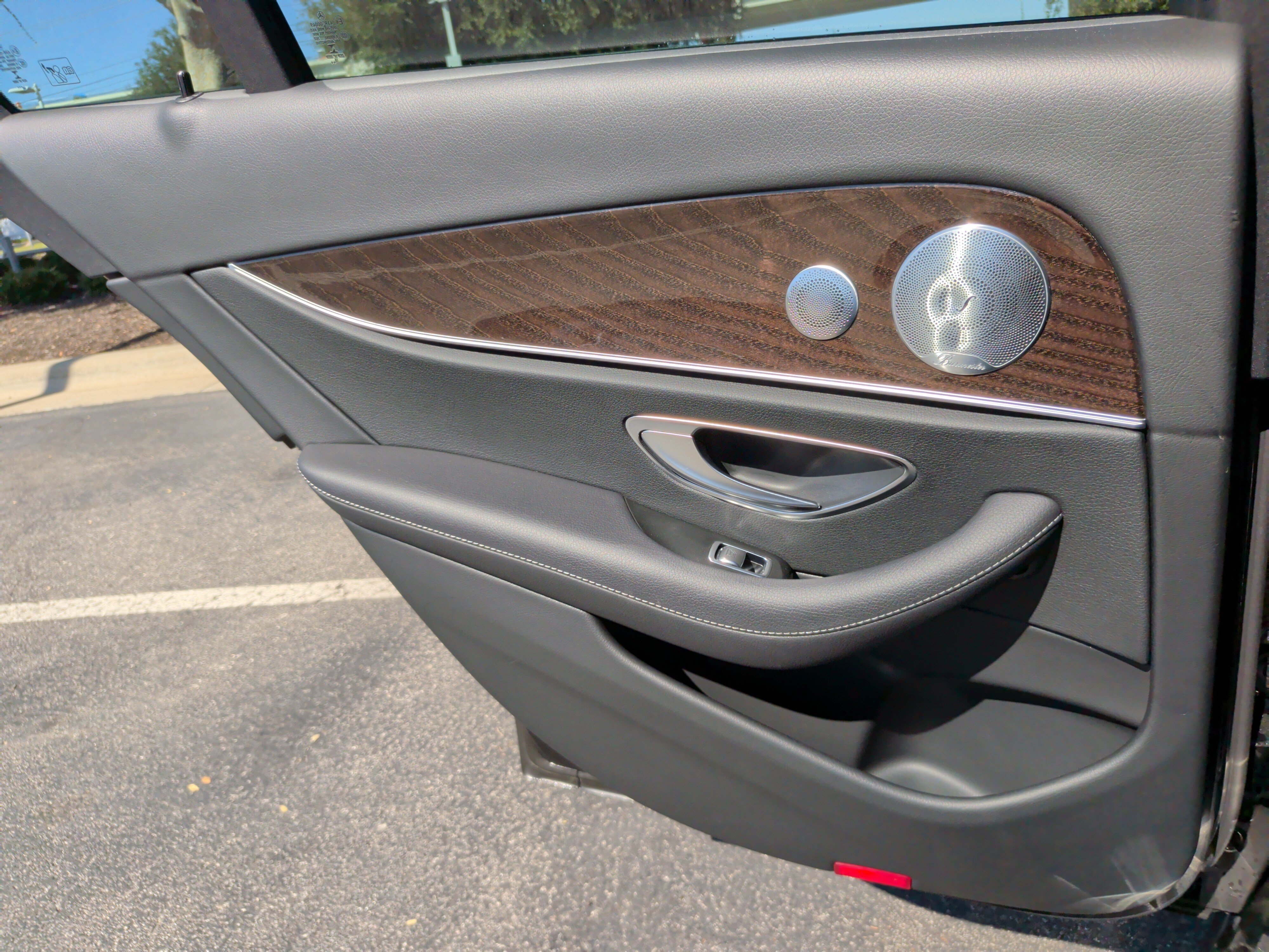 Used 2019 Mercedes-Benz E 300 image 39