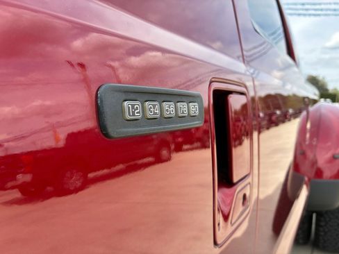 Used 2015 Ford F350 Lariat w/ Lariat Ultimate Package AWD/4WD image 9