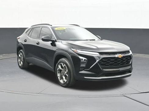 Used 2026 Chevrolet Trax LT w/ LT Convenience Package FWD image 19