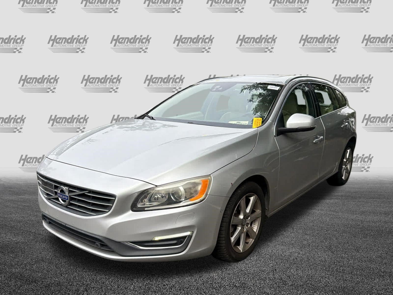 Used 2016 Volvo V60 T5 Platinum FWD image 7