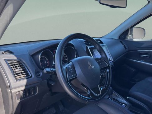 Used 2022 Mitsubishi Outlander Sport SE image 21