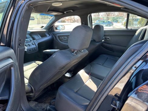 Used 2019 Ford Taurus Police Interceptor AWD w/ 2-tone Vinyl Package #1 image 8