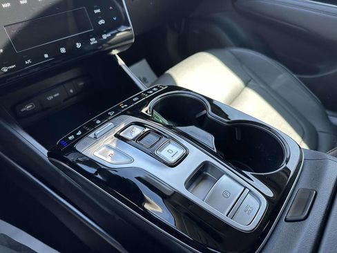 Used 2023 Hyundai Tucson Limited image 30