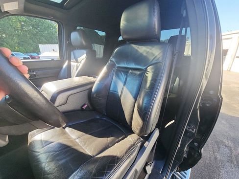 Used 2011 Ford F250 Lariat w/ Lariat Ultimate Pkg AWD/4WD image 19