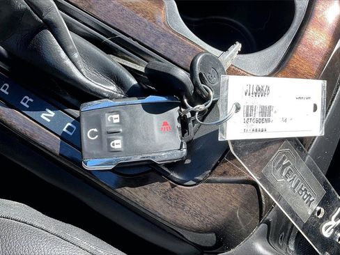 Used 2018 GMC Canyon SLT w/ Driver Alert Package image 36