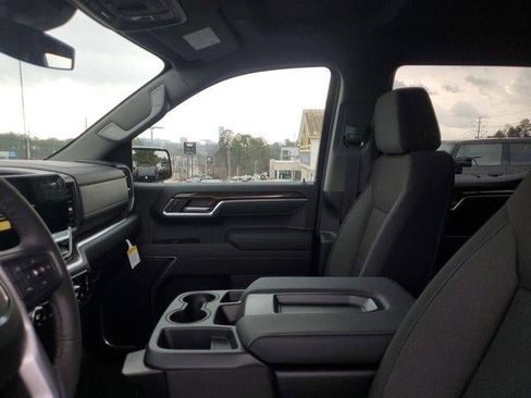 New 2026 GMC Sierra 1500 SLE w/ X31 Off-Road Package image 17