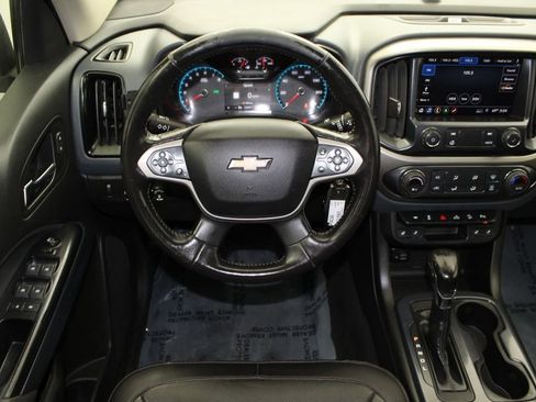 Used 2022 Chevrolet Colorado Z71 AWD/4WD image 26