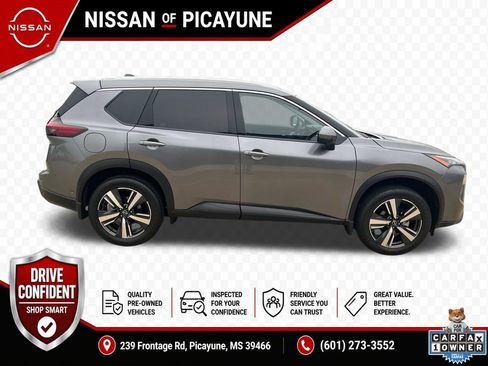 Certified 2025 Nissan Rogue SL w/ SL Premium Package FWD image 8