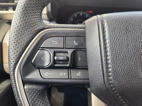 Certified 2025 Toyota Tacoma TRD Off-Road AWD/4WD image 28