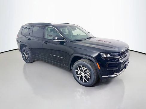 New 2025 Jeep Grand Cherokee L Limited image 1