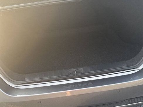 Used 2024 Nissan Sentra S FWD image 19
