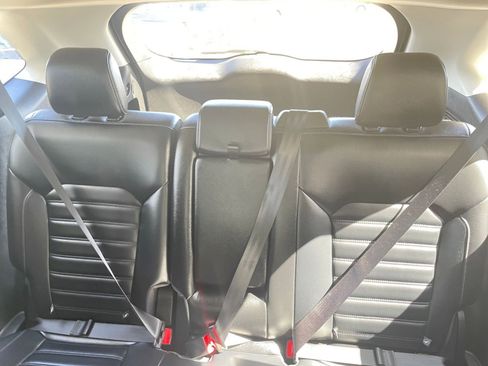 Used 2024 Ford Edge SEL image 38