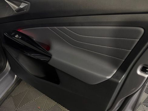 Used 2023 Volkswagen ID.4 Pro S image 33