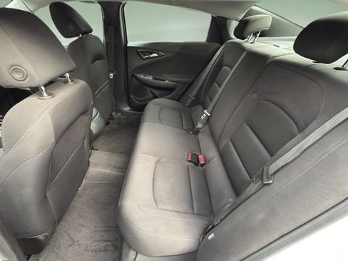 Used 2024 Chevrolet Malibu LS FWD image 19