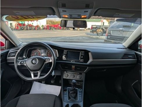 Used 2019 Volkswagen Jetta S w/ Driver Assistance Package image 6