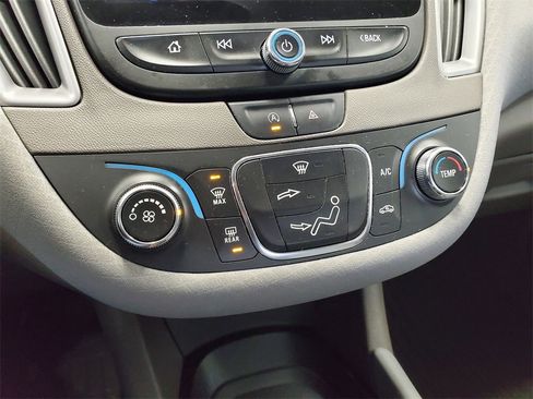 Used 2022 Chevrolet Malibu LT image 20