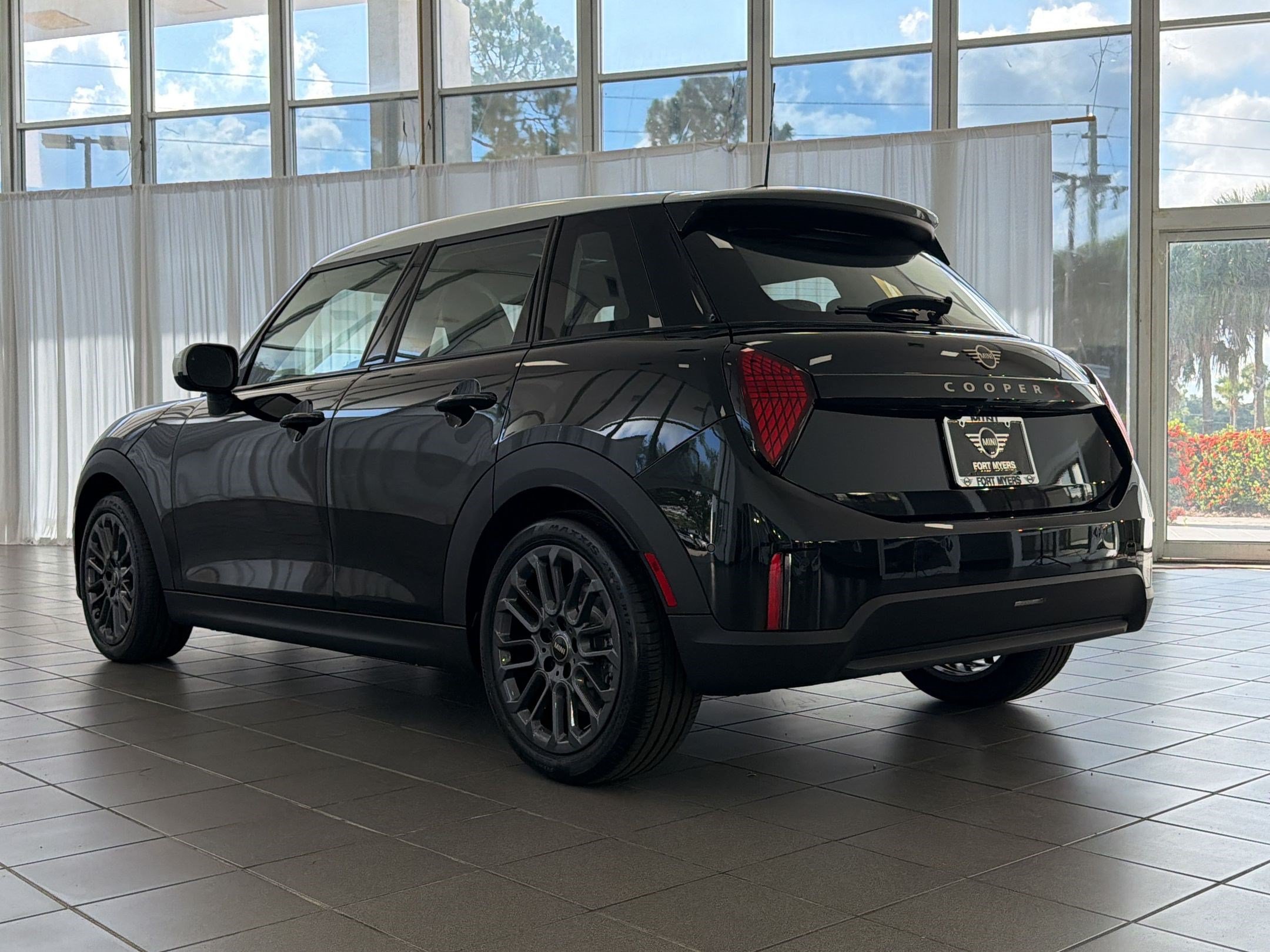 New 2026 MINI Cooper S FWD image 3