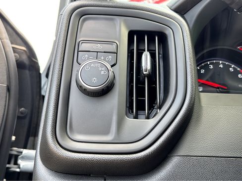 Used 2024 Chevrolet Silverado 1500 Custom RWD image 12