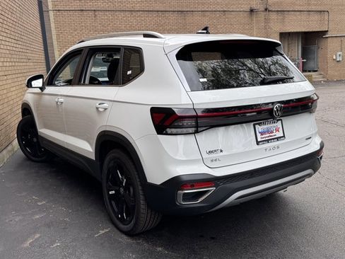 New 2025 Volkswagen Taos SEL image 55