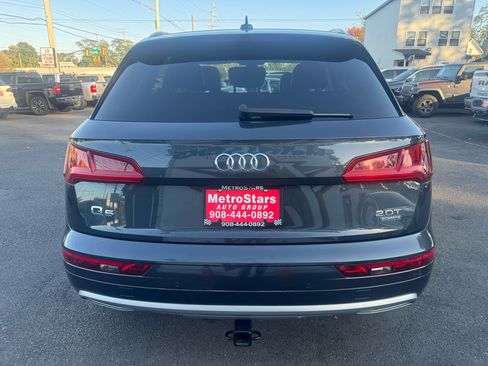 Used 2018 Audi Q5 Prestige w/ Prestige Package image 6