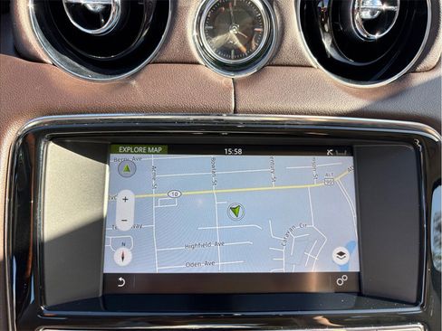 Used 2016 Jaguar XJ R-Sport image 33