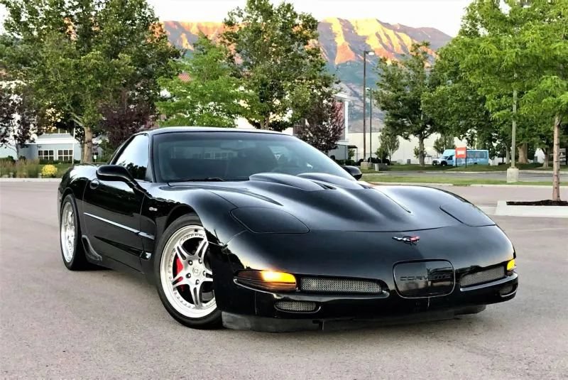 Used 2001 Chevrolet Corvette Z06 w/ Memory Pkg RWD image 1