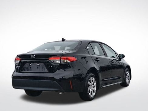Used 2024 Toyota Corolla LE image 6