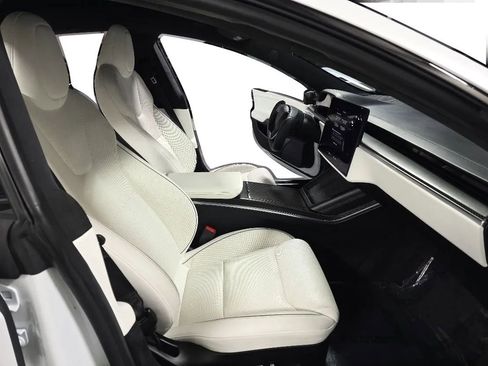 Used 2022 Tesla Model S Plaid image 26