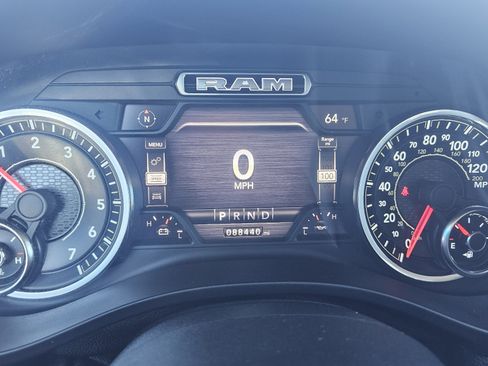 Used 2020 RAM 1500 Laramie image 17