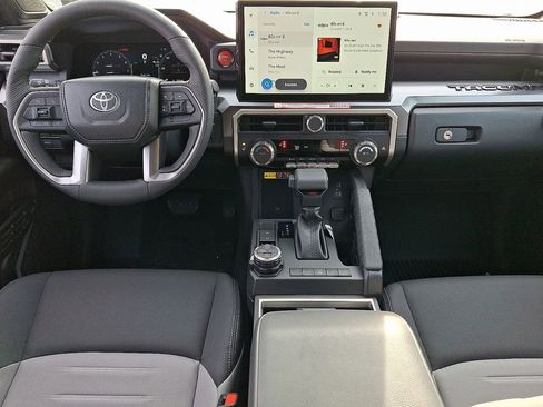 New 2025 Toyota Tacoma TRD Off-Road AWD/4WD image 10