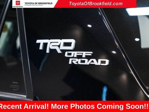 Used 2018 Toyota 4Runner TRD Off-Road Premium AWD/4WD image 8