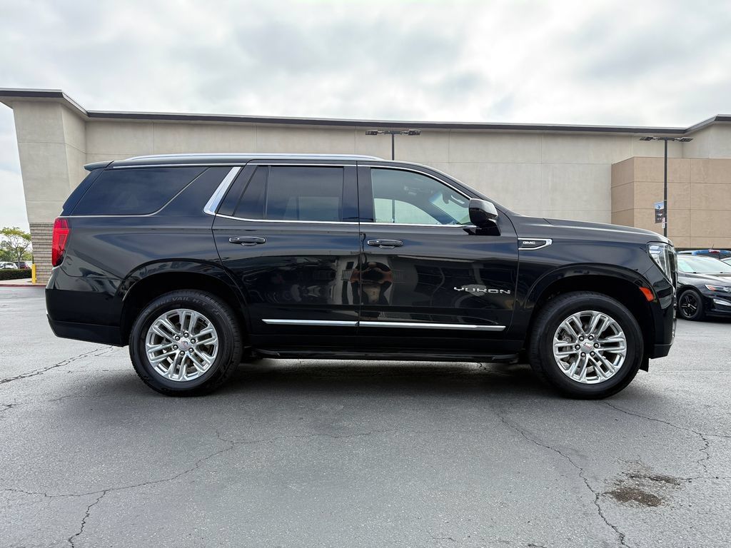 Used 2024 GMC Yukon SLT AWD/4WD image 6