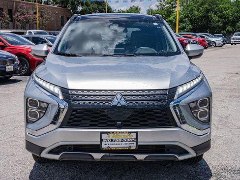 Used 2022 Mitsubishi Eclipse Cross SE FWD image 2