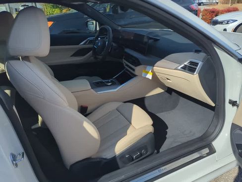 Used 2025 BMW 430i xDrive Coupe w/ Convenience Package image 7