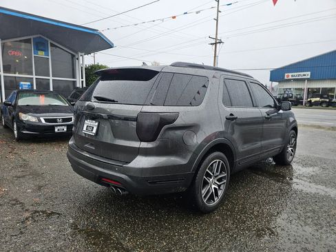 Used 2018 Ford Explorer Sport w/ Equipment Group 401A image 7