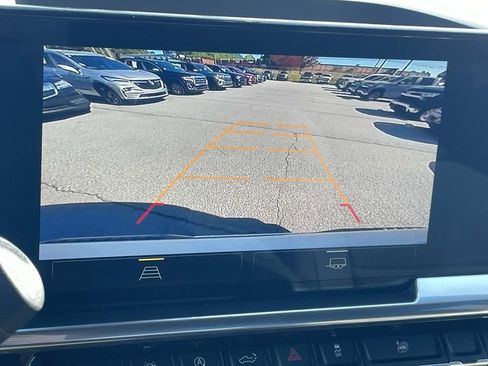 Used 2022 Chevrolet Silverado 1500 LT w/ Protection Package image 17