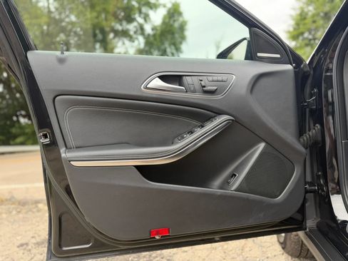 Used 2015 Mercedes-Benz GLA 250 4MATIC image 15