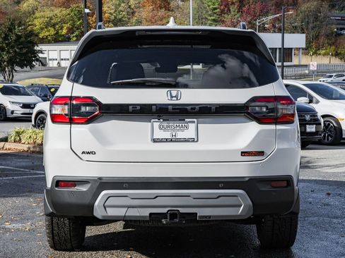New 2025 Honda Pilot TrailSport image 6