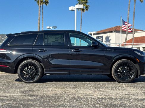 New 2026 Lincoln Aviator Reserve AWD/4WD image 2