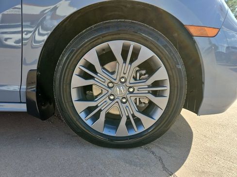 Used 2025 Honda Odyssey Touring image 10