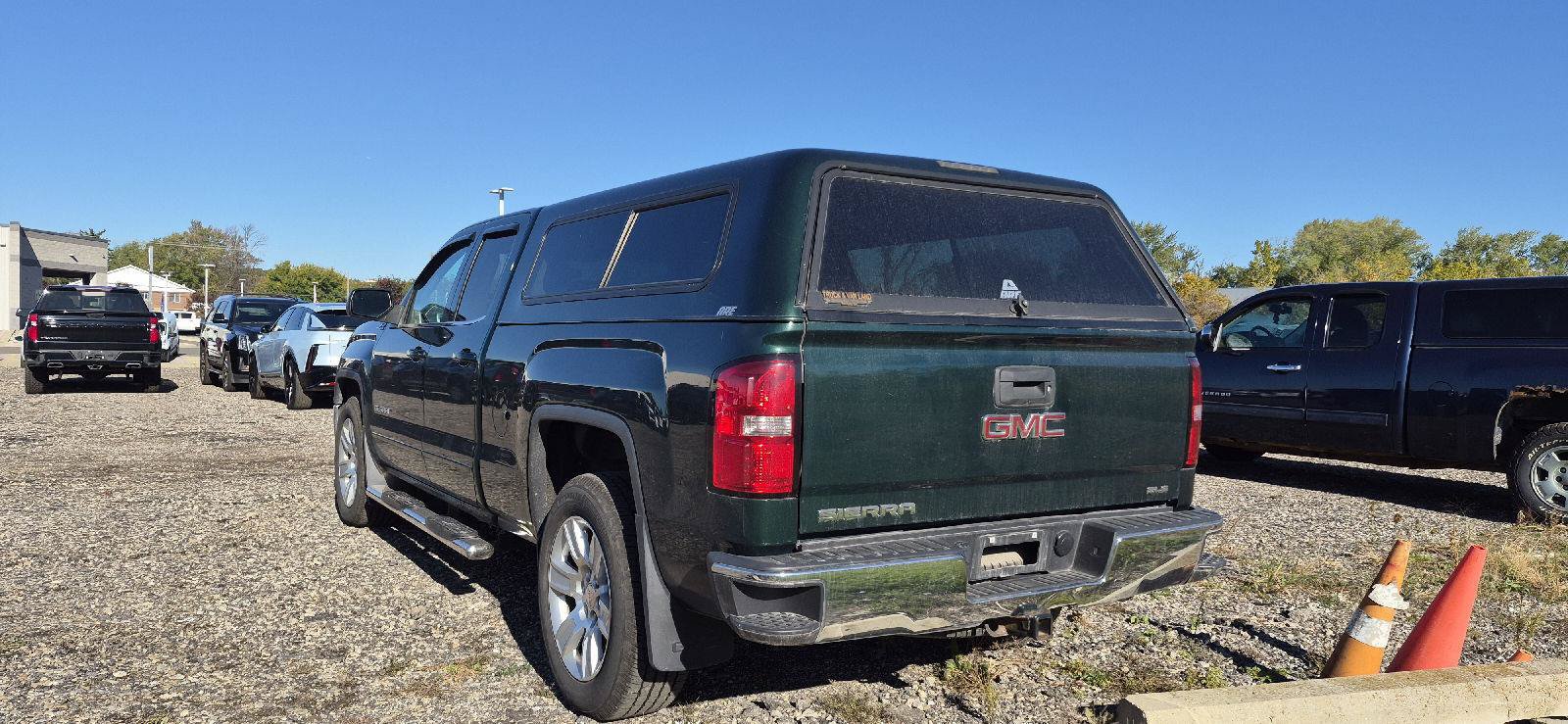 Used 2014 GMC Sierra 1500 SLE w/ SLE Value Package AWD/4WD image 5