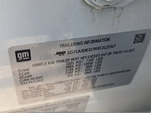 Used 2024 GMC Sierra 1500 SLT image 32